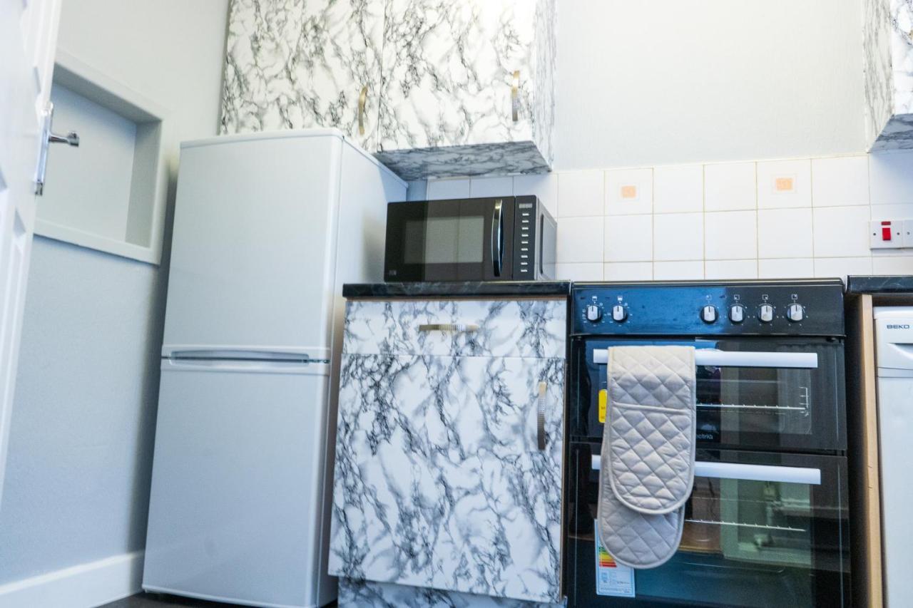 Cosy 2 Bed With Parking Near Piccadilly, Etihad Stadium And Coop Live Sleeps Up To 5 Βίλα Μάντσεστερ Εξωτερικό φωτογραφία