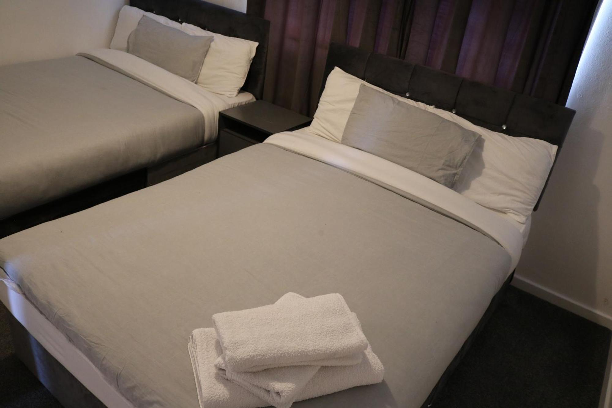 Cosy 2 Bed With Parking Near Piccadilly, Etihad Stadium And Coop Live Sleeps Up To 5 Βίλα Μάντσεστερ Εξωτερικό φωτογραφία