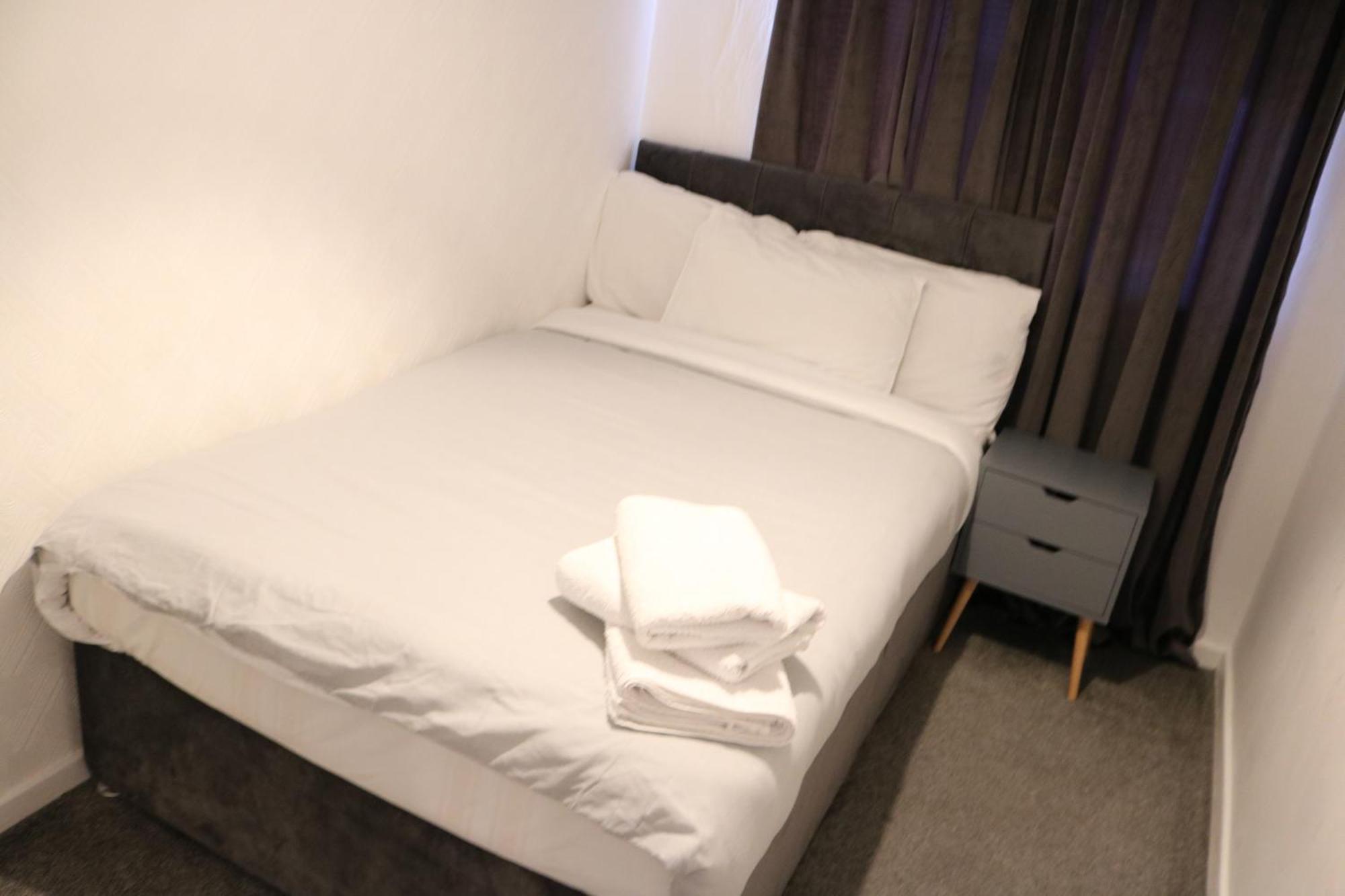 Cosy 2 Bed With Parking Near Piccadilly, Etihad Stadium And Coop Live Sleeps Up To 5 Βίλα Μάντσεστερ Εξωτερικό φωτογραφία